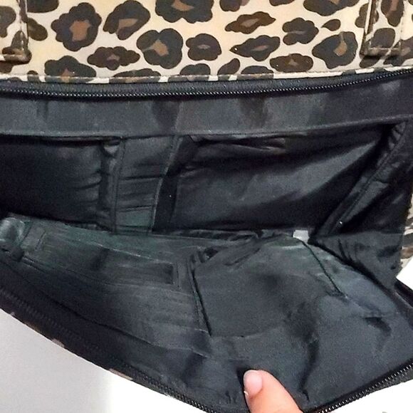 Worthington Leopard Print Multi-pocket Utility Large Shoulder Bag - Picture 8 of 10